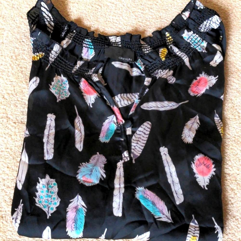Greylin Anthropolgie Feather Blk Top